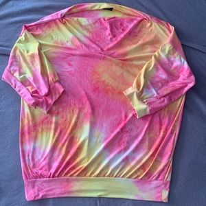 3/4 sleeve tie-dye shirt